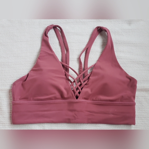 lululemon athletica Tops - 🌟SEE NEW LISTING🌟 🎉HP!🎉🌸💗Lululemon Strappy LongLine V-Neck Plunge Bra•